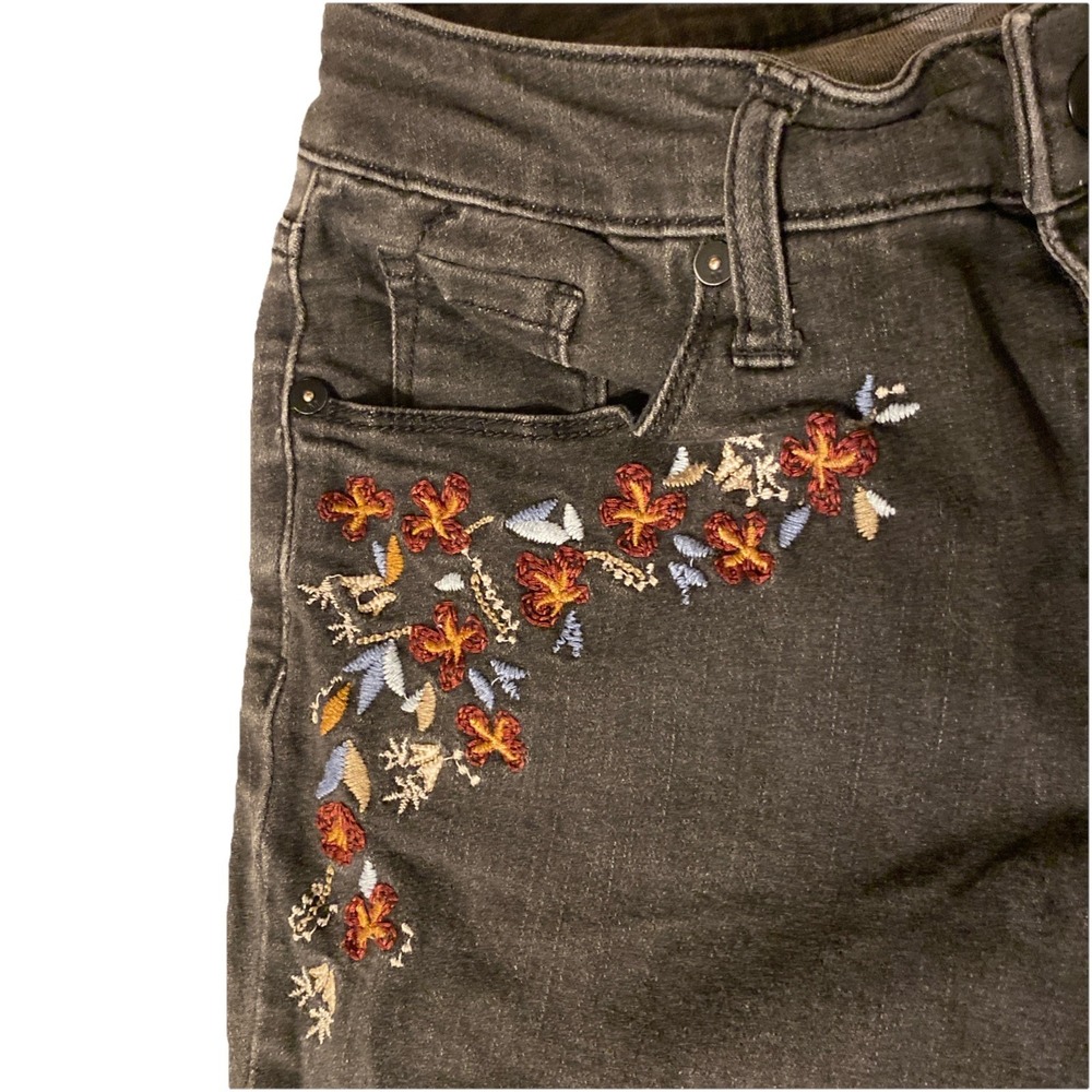 Mossimo Womens Jeans Curvy Skinny Embroidered Floral Stretch Black Size 2 /‎ 26 - Picture 6 of 6